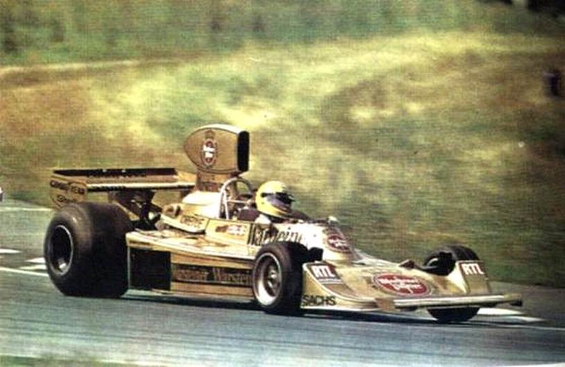 ERTL y el elegante Hesketh 308 que llevó en Austria 1975 (Sport-Auto)