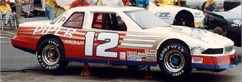 Late Model nº 12 Montgomery