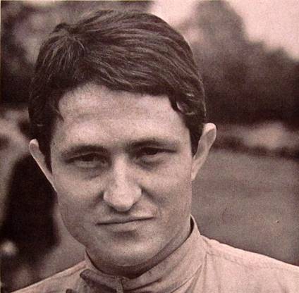 http://pilotos-muertos.com/2013/Depailler/Depailler%20Patrick_image022.jpg