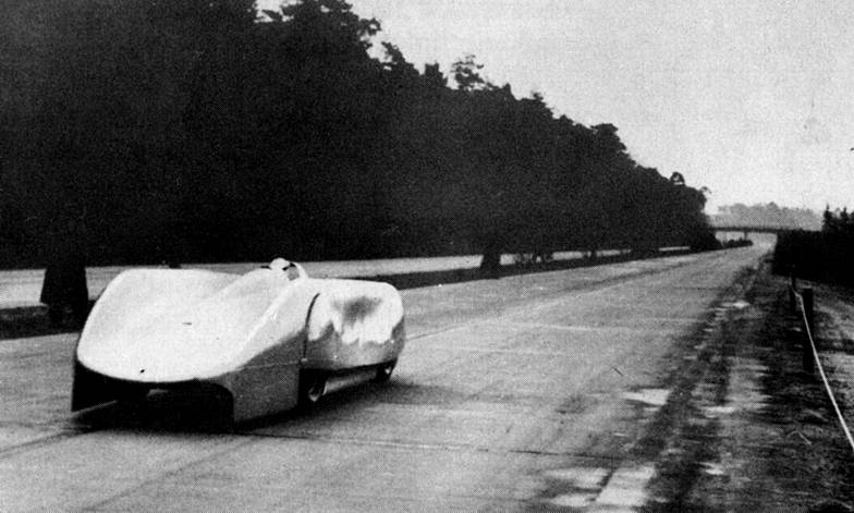 http://pilotos-muertos.com/2014/Rosemeyer/Rosemeyer%20Bernd_image098.jpg