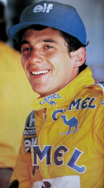 http://pilotos-muertos.com/2015/Senna/Senna%20Ayrton_image142.jpg