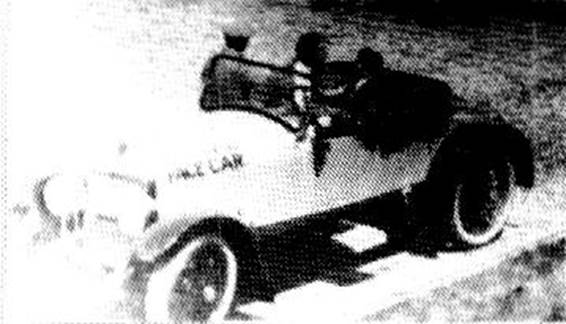 Harry STUTZ conduce el pace car en indy 1921 (archivo Rich Taylor)